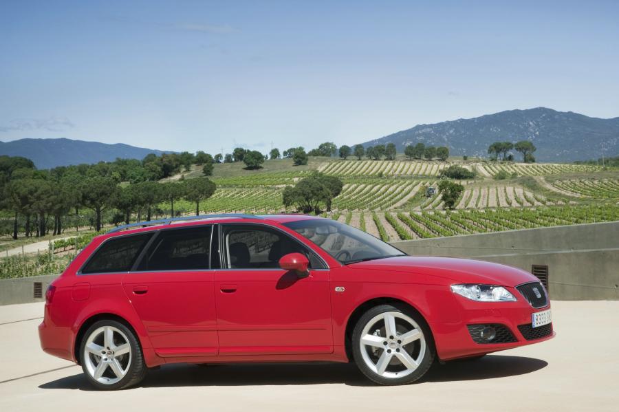  Seat Exeo ST 2009 года  (фото 58 из 203)